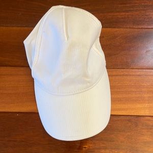 White women’s lululemon hat